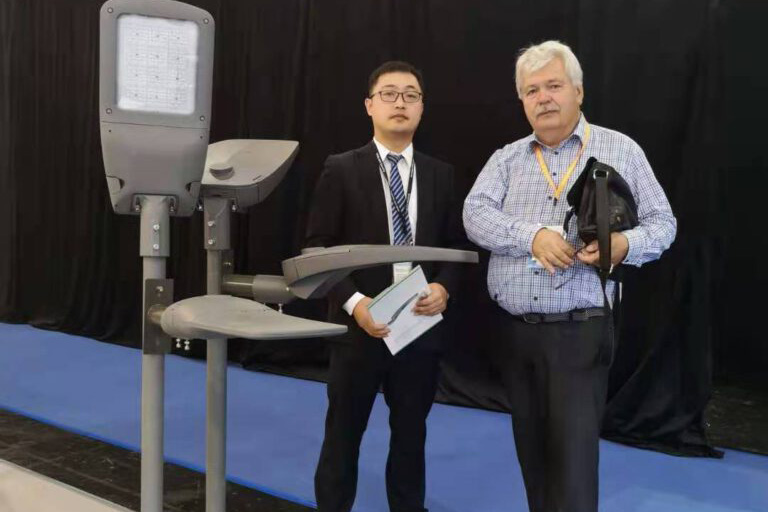 Hong Kong International Lighting Exhibition হংকং আন্তর্জাতিক আলো প্রদর্শনী